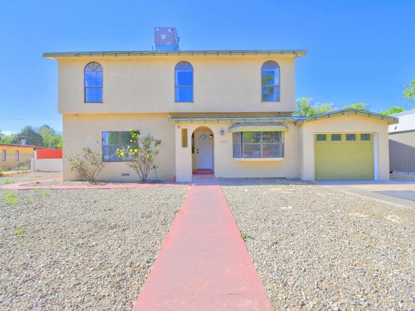 1812 Quiet Lane SW, Albuquerque, NM 87105