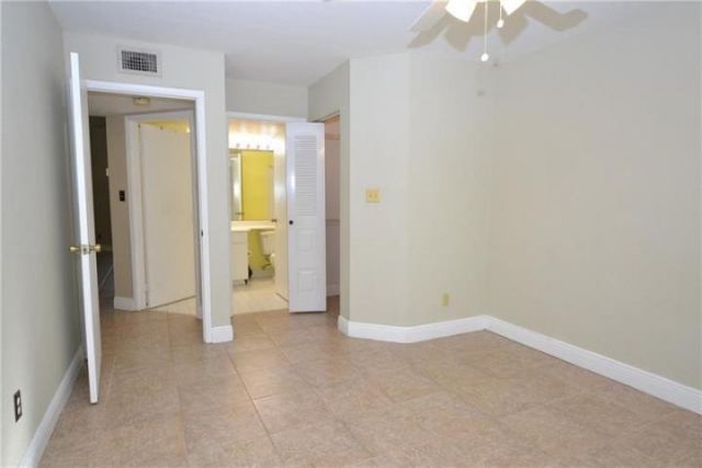 910 Coral Club Drive, Coral Springs, FL 33071 Photo