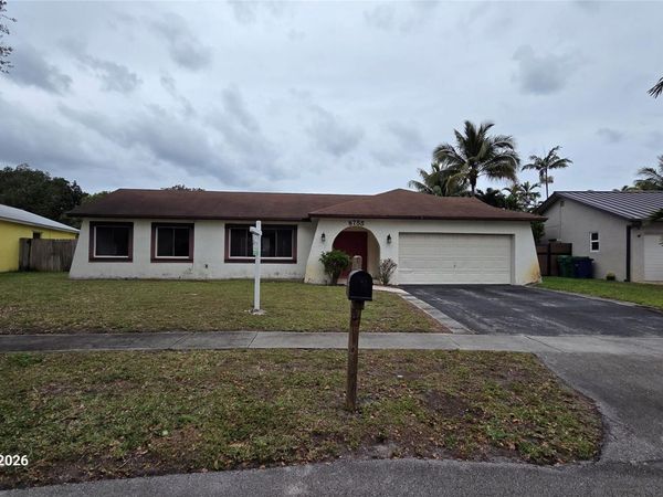 8755 SW 53rd St, Cooper City, FL 33328