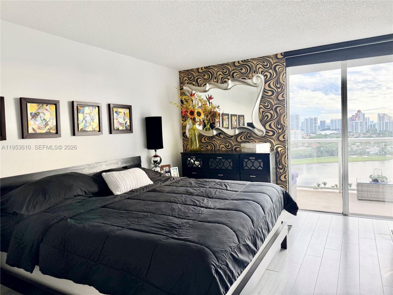 3701 N Country Club Dr, Unit 2205, Aventura, FL 33180 Photo