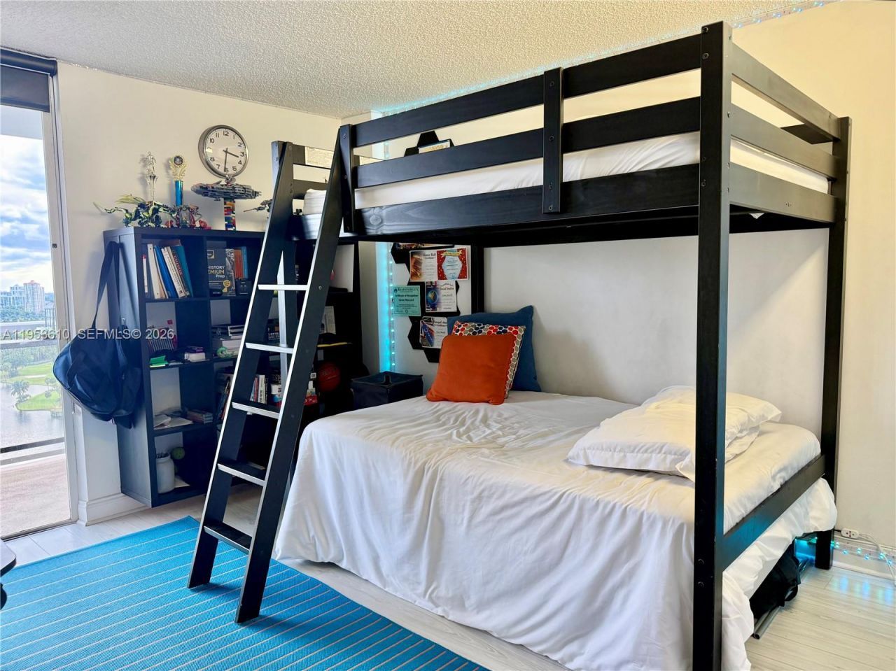 3701 N Country Club Dr, Unit 2205, Aventura, FL 33180 Photo