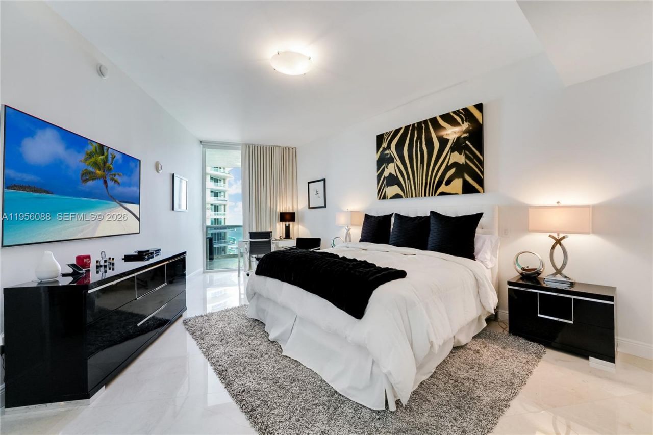 16001 Collins Ave, Unit 2103, Sunny Isles Beach, FL 33160 Photo