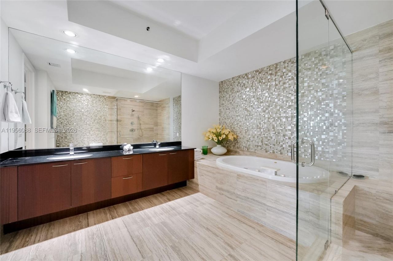 16001 Collins Ave, Unit 2103, Sunny Isles Beach, FL 33160 Photo