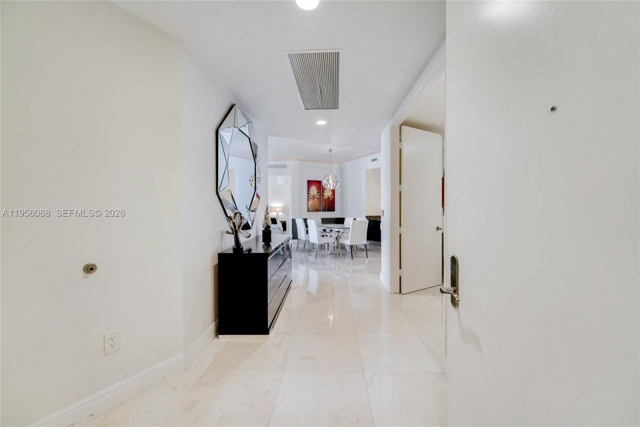 16001 Collins Ave, Unit 2103, Sunny Isles Beach, FL 33160 Photo