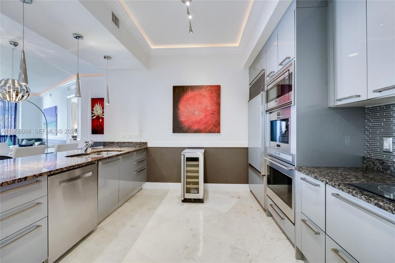 16001 Collins Ave, Unit 2103, Sunny Isles Beach, FL 33160 Photo