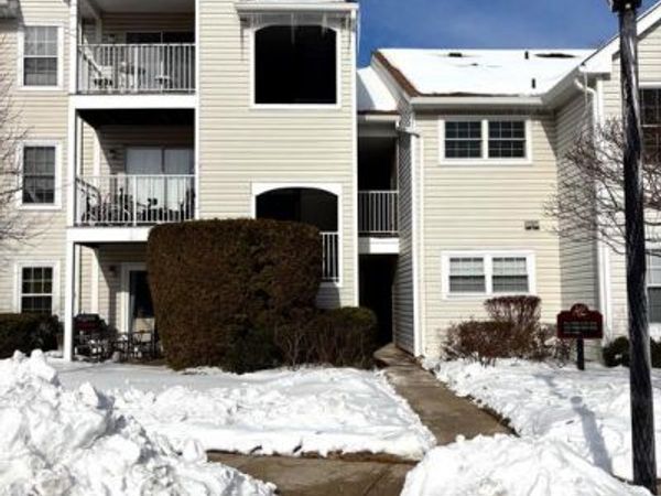 416 WALDEN CIRCLE, ROBBINSVILLE, NJ 08691