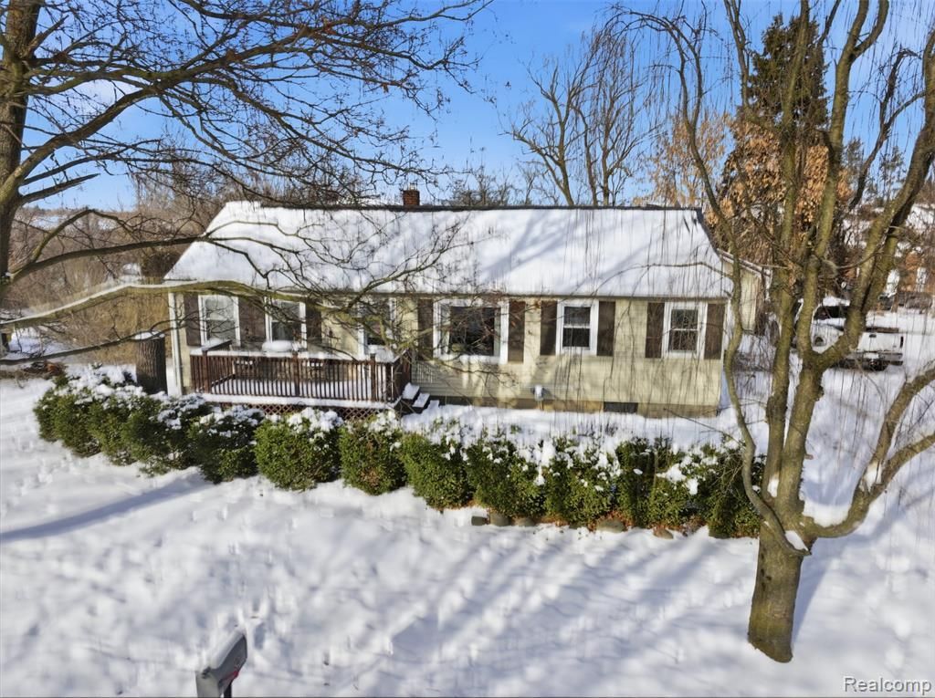 92 Hartley Street, Lapeer, MI 48446 Main Photo