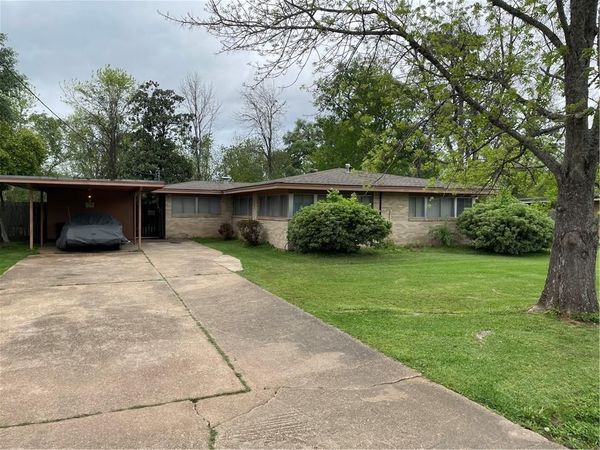 6012 ESTERWOOD Drive, Alexandria, LA 71303