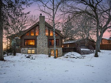 12998 Maxwell Road, Chisago City, MN 55013