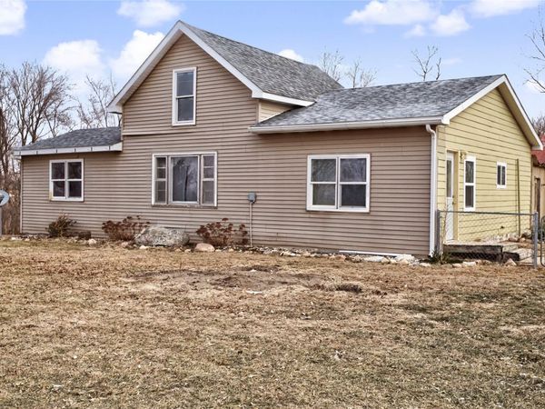 16101 NE 104th Street, Maxwell, IA 50161