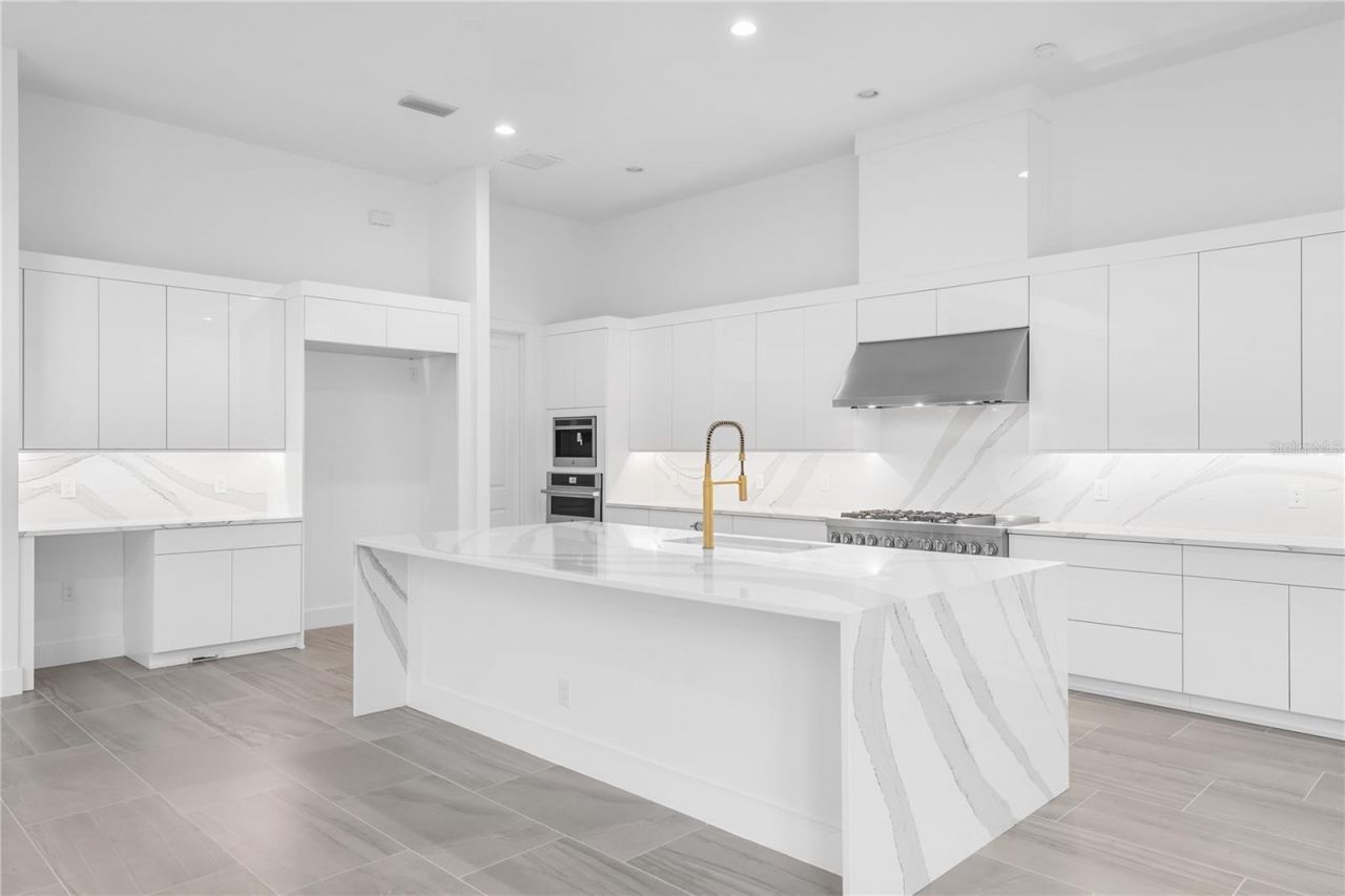 9847 Laurel Berry Drive, Orlando, FL 32827 Photo