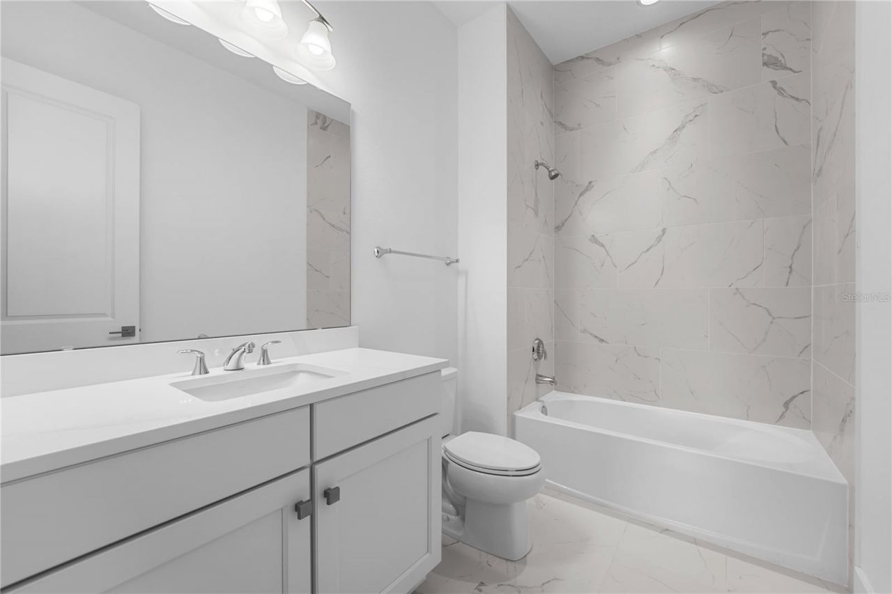 9847 Laurel Berry Drive, Orlando, FL 32827 Photo