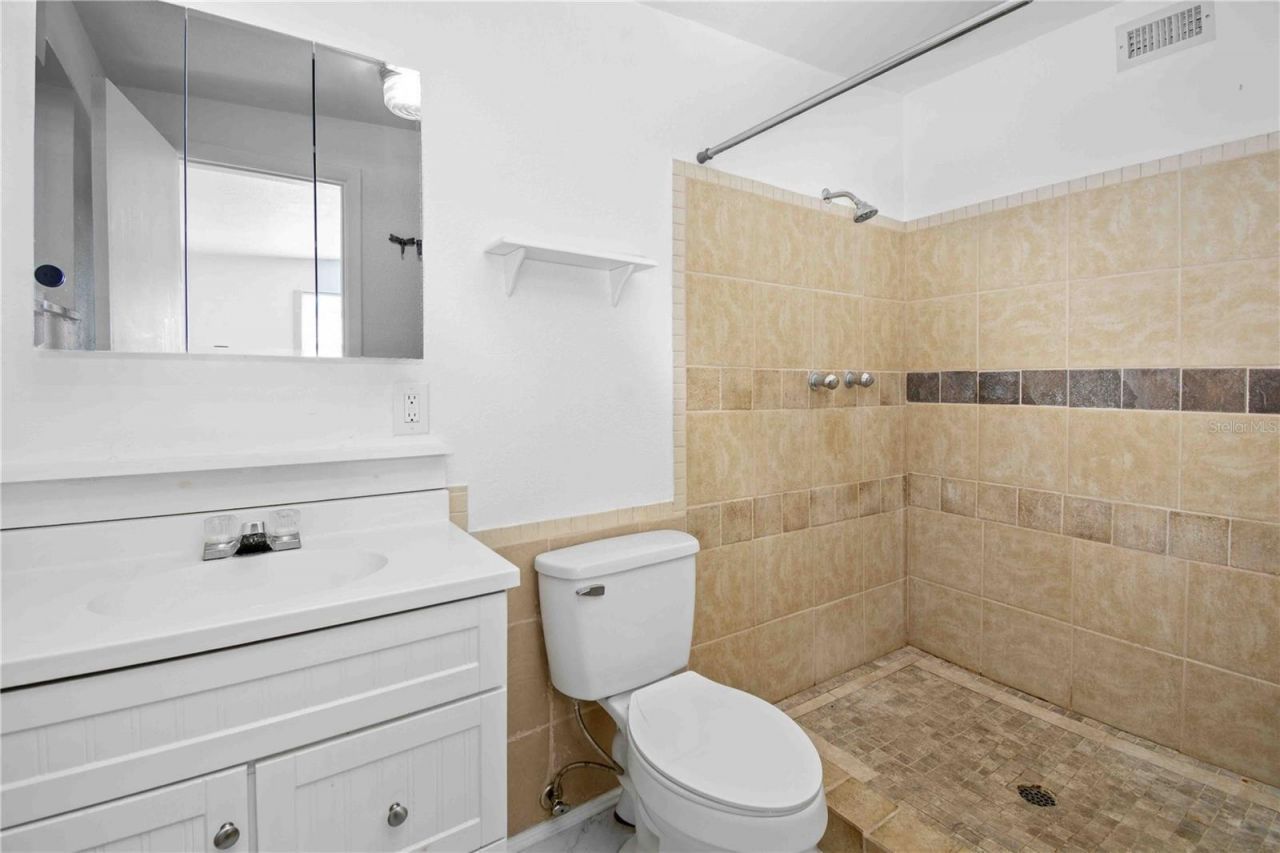6382 81st Avenue N, Pinellas Park, FL 33781 Photo