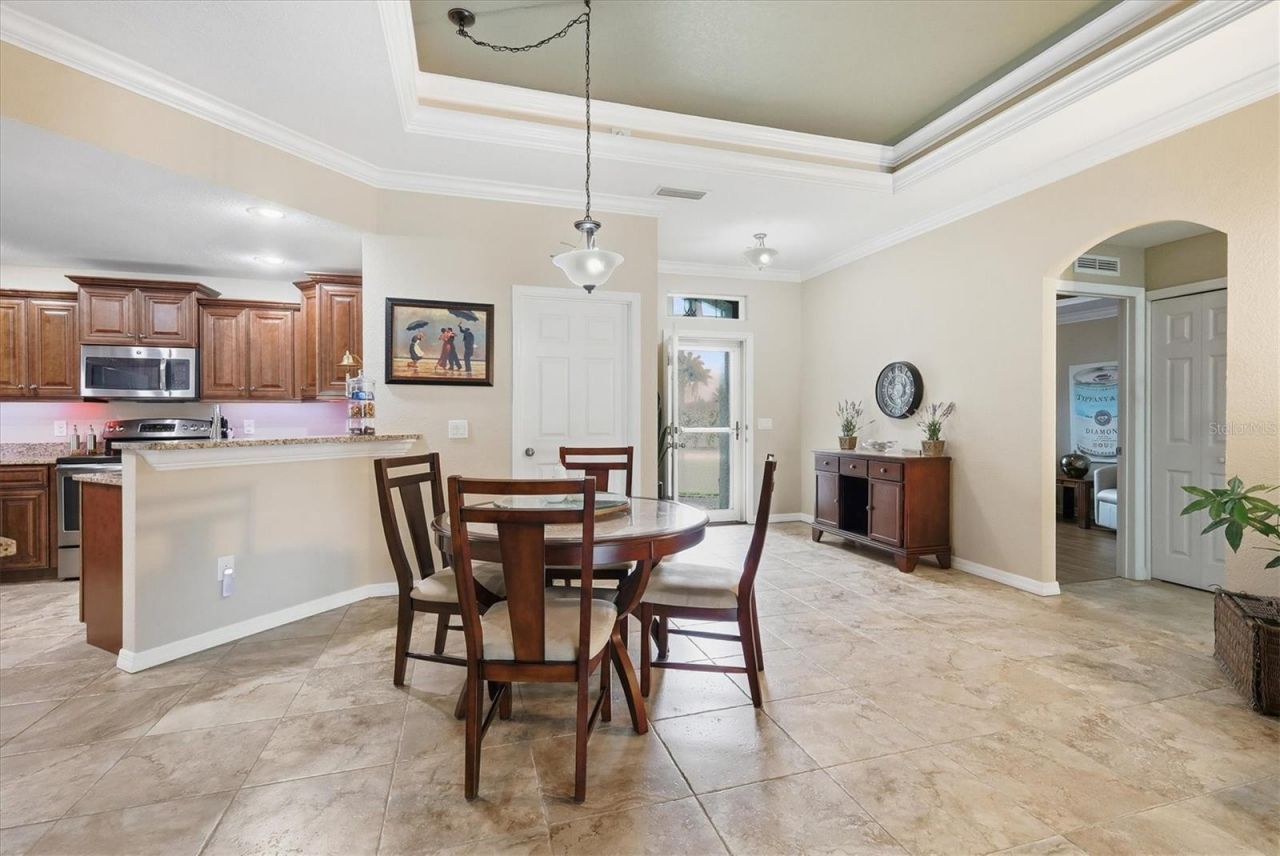 12710 SW Lake Side Drive, Lake Suzy, FL 34269 Photo