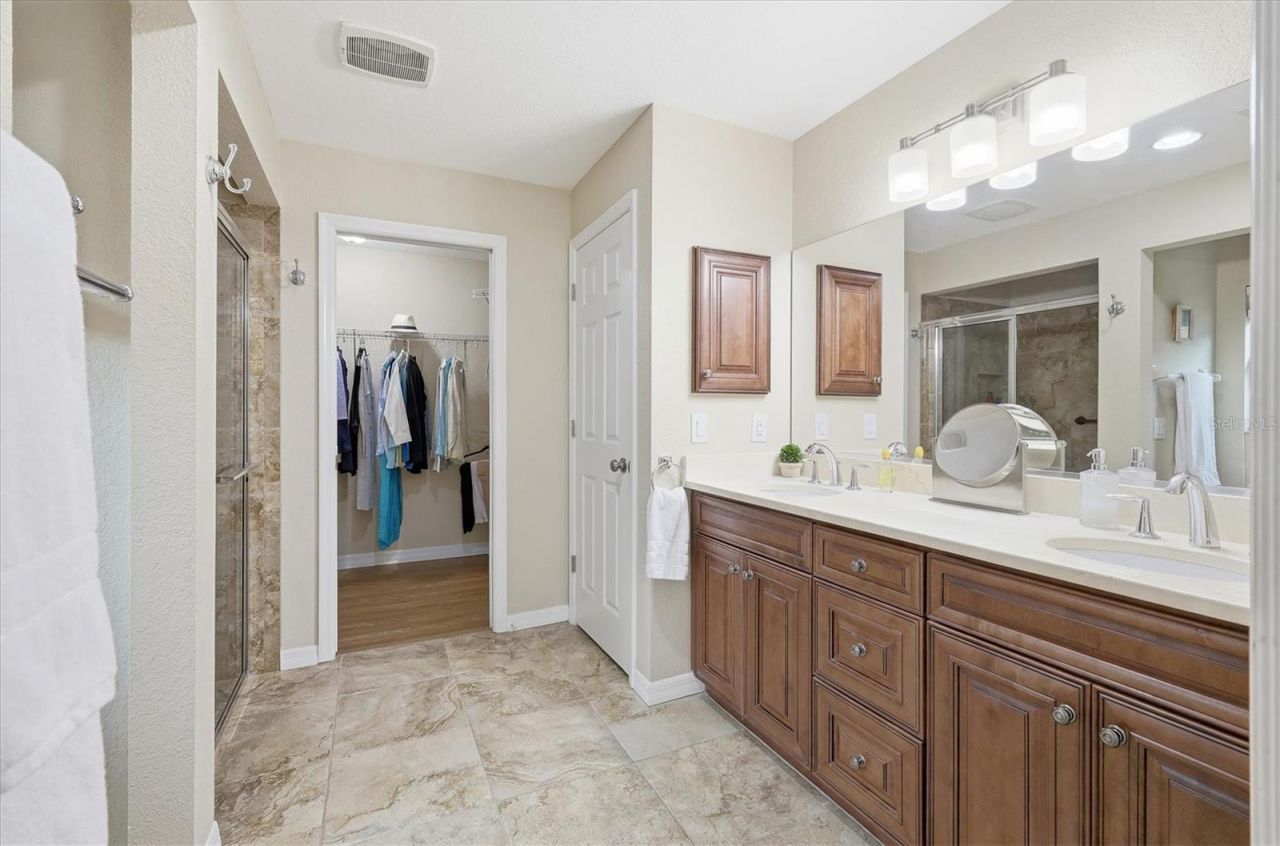 12710 SW Lake Side Drive, Lake Suzy, FL 34269 Photo