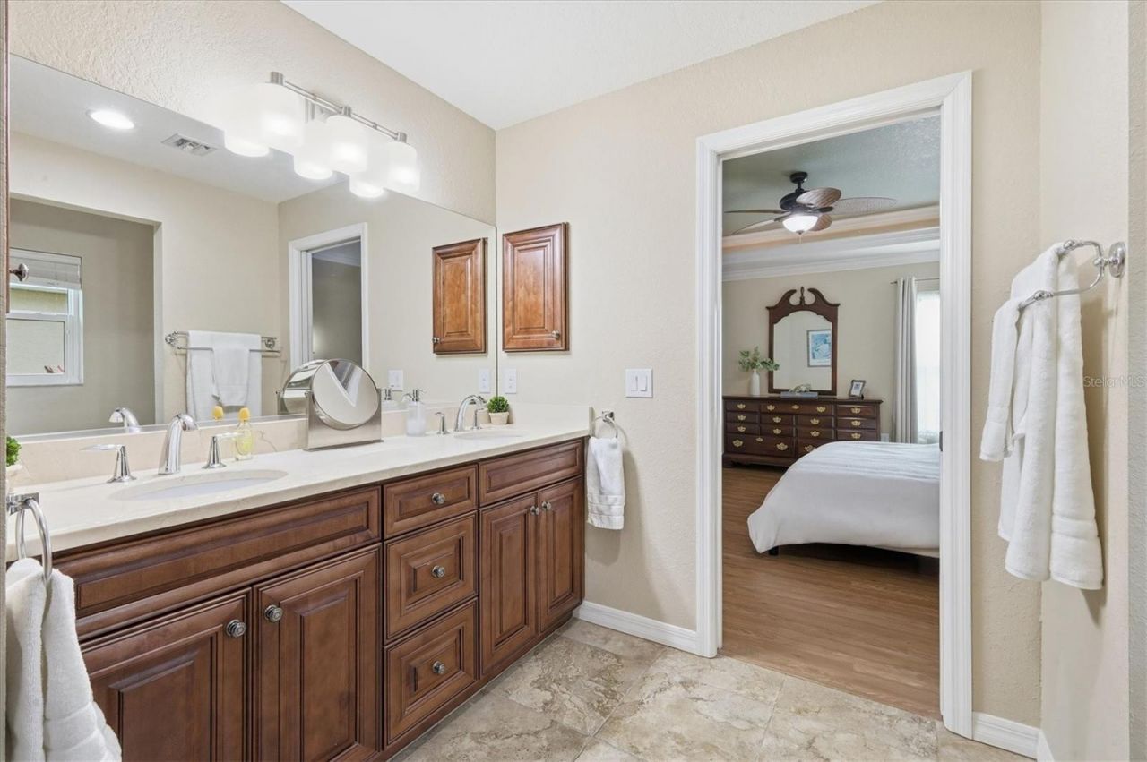 12710 SW Lake Side Drive, Lake Suzy, FL 34269 Photo