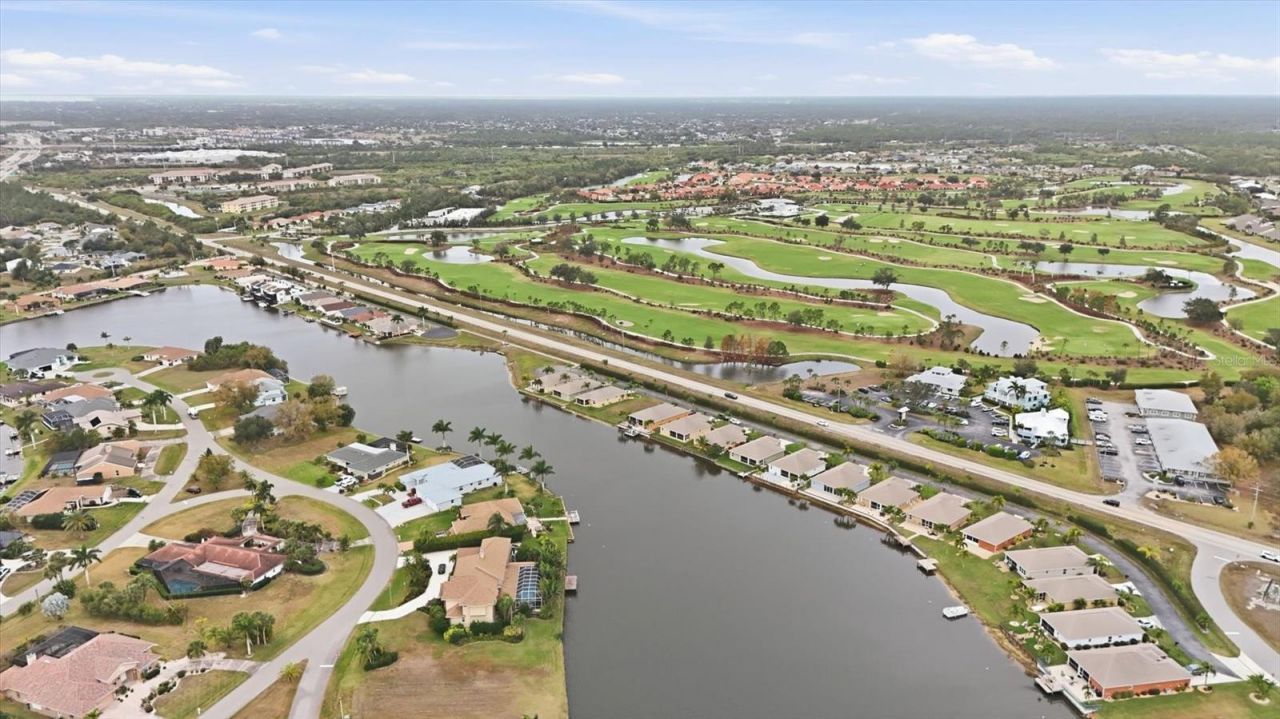 12710 SW Lake Side Drive, Lake Suzy, FL 34269 Photo