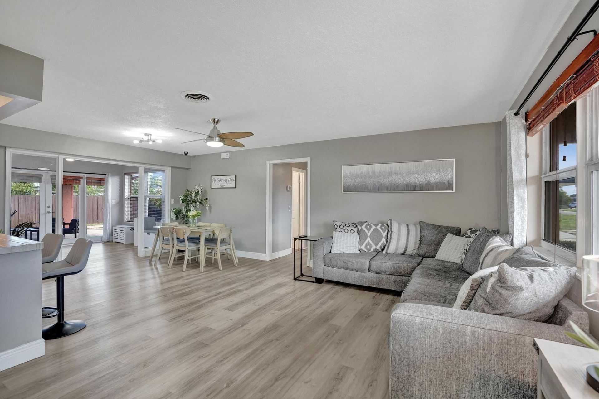 7671 NW 15th Ct, Pembroke Pines, FL 33024 Photo