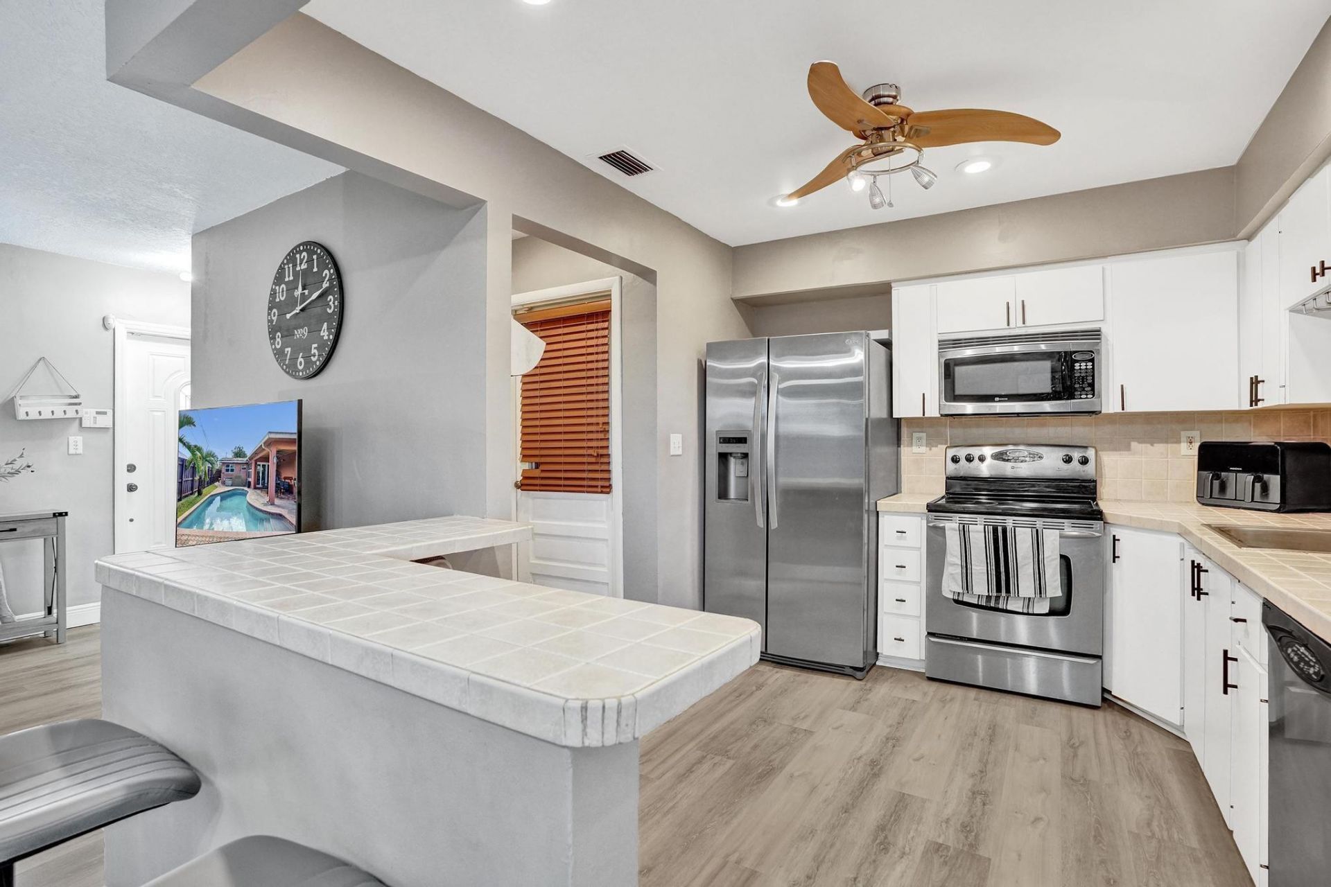 7671 NW 15th Ct, Pembroke Pines, FL 33024 Photo