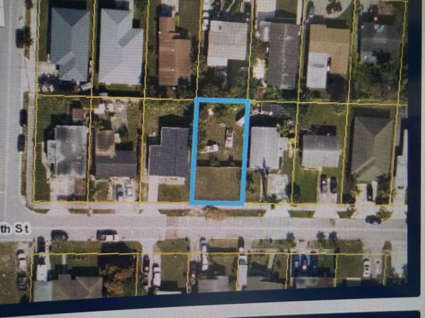6th W 6th Street, Riviera Beach, FL 33404