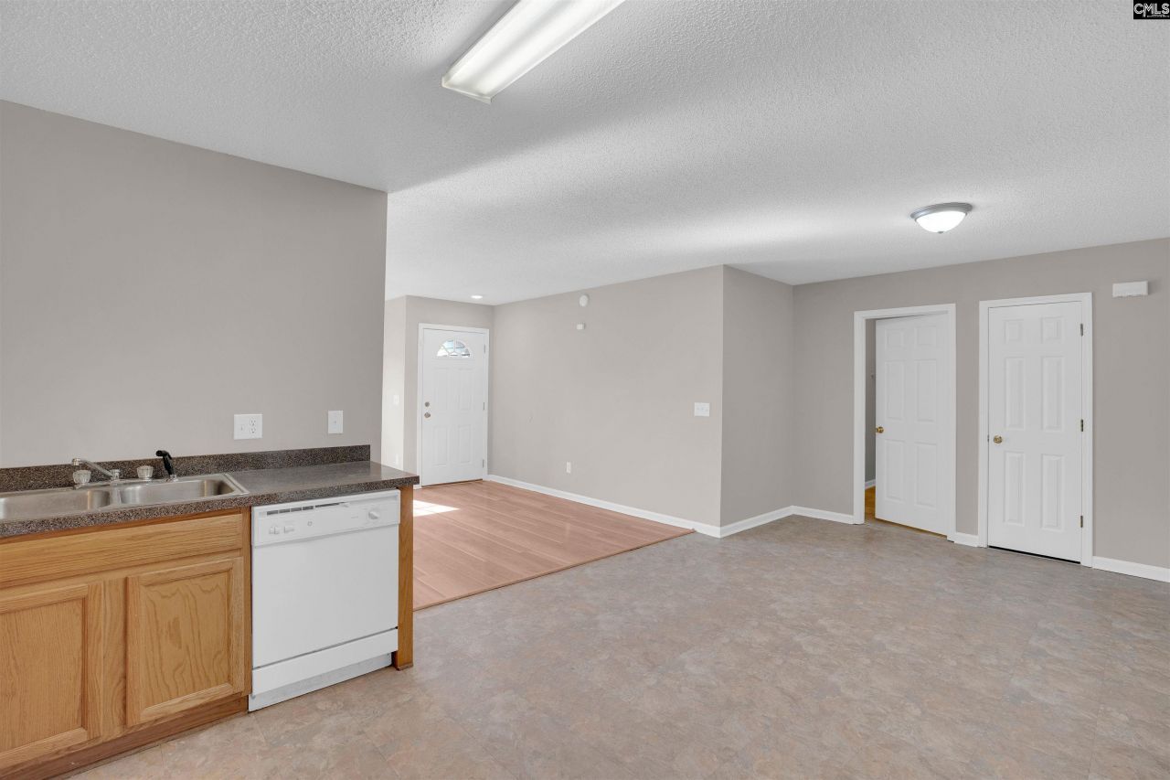 309 Summer Bend Road Photo 12