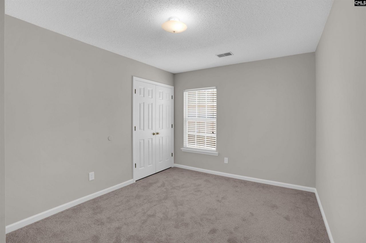 309 Summer Bend Road Photo 17