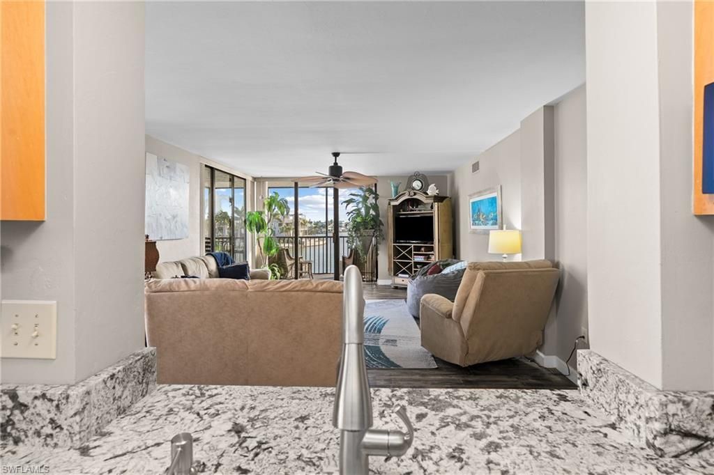 10420 Gulf Shore Dr, Unit 121, Naples, FL 34108 Photo