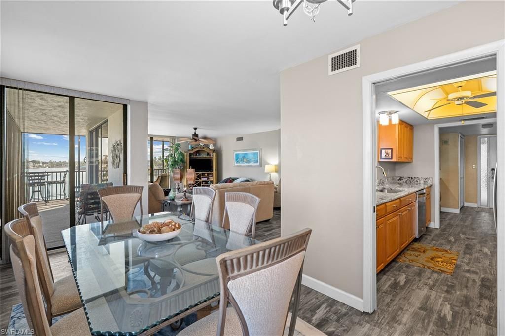 10420 Gulf Shore Dr, Unit 121, Naples, FL 34108 Photo
