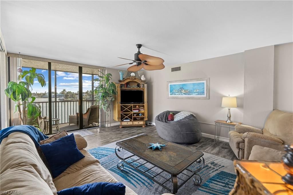 10420 Gulf Shore Dr, Unit 121, Naples, FL 34108 Photo