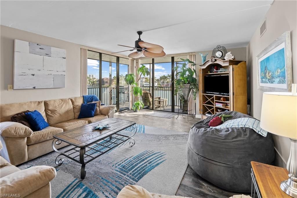 10420 Gulf Shore Dr, Unit 121, Naples, FL 34108 Photo
