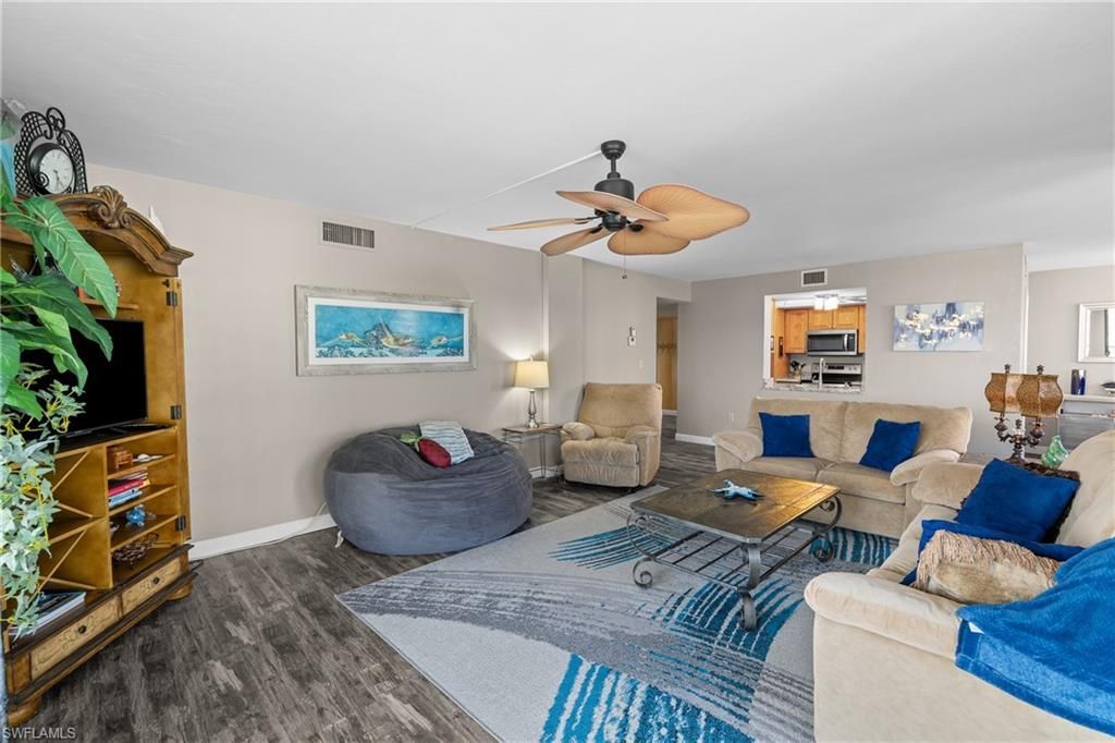 10420 Gulf Shore Dr, Unit 121, Naples, FL 34108 Photo