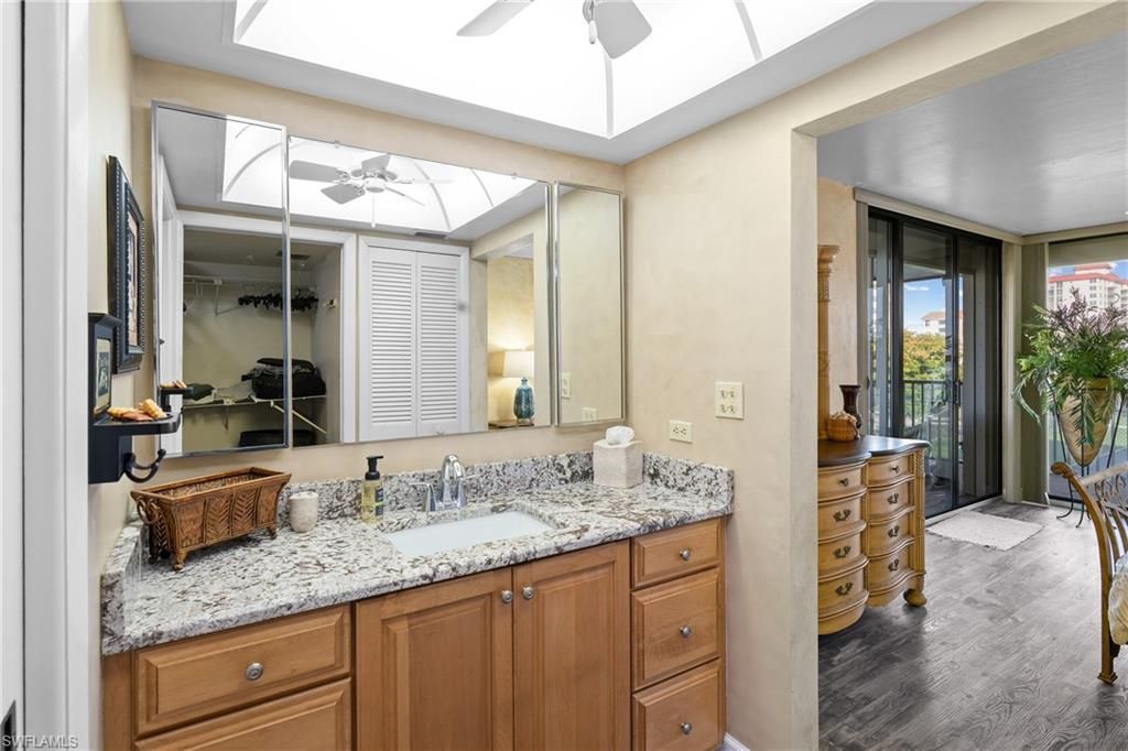 10420 Gulf Shore Dr, Unit 121, Naples, FL 34108 Photo