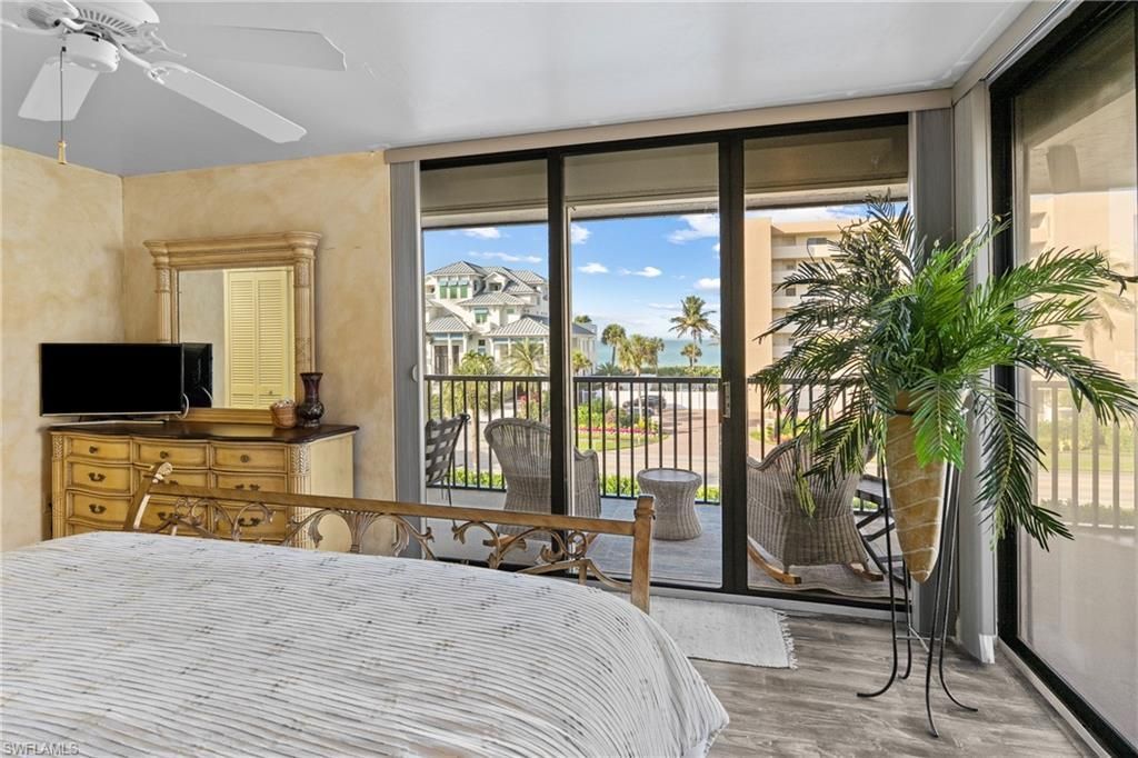 10420 Gulf Shore Dr, Unit 121, Naples, FL 34108 Photo