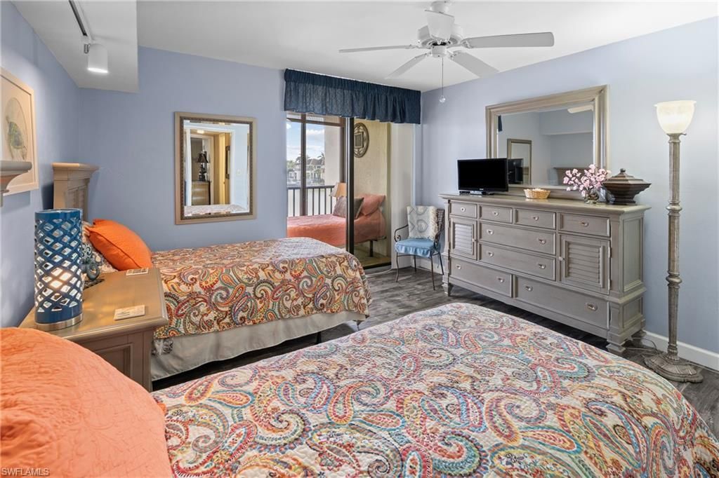 10420 Gulf Shore Dr, Unit 121, Naples, FL 34108 Photo