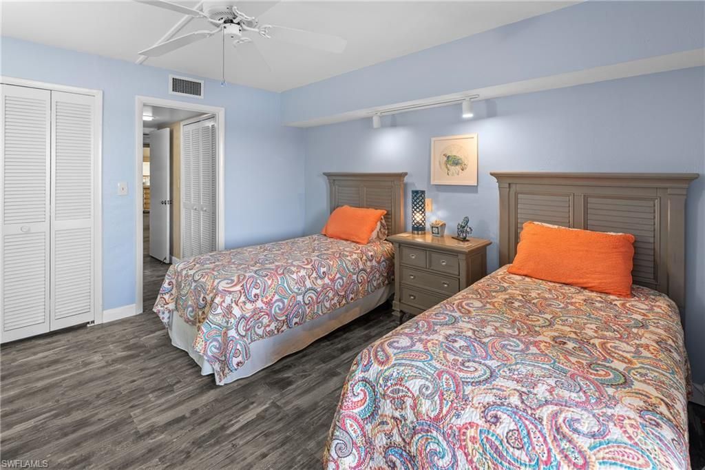 10420 Gulf Shore Dr, Unit 121, Naples, FL 34108 Photo