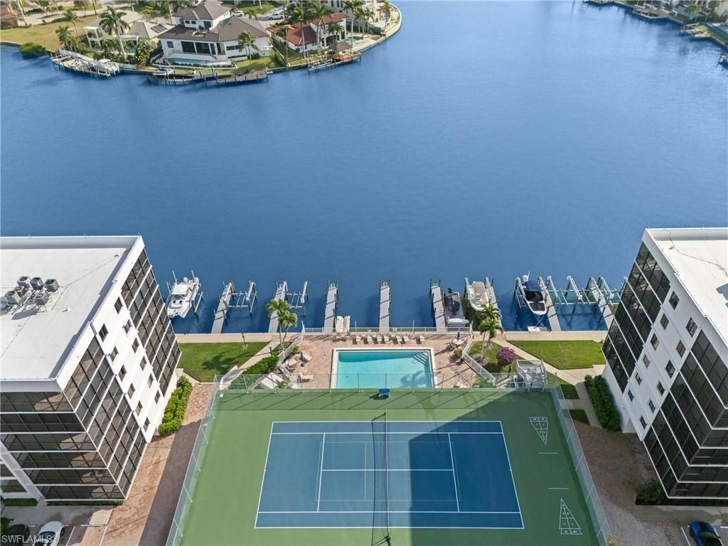 10420 Gulf Shore Dr, Unit 121, Naples, FL 34108 Photo