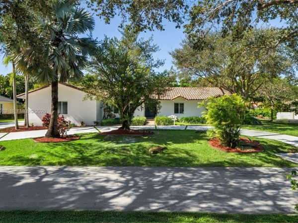 13502 SW 57th Ct, Pinecrest, FL 33156