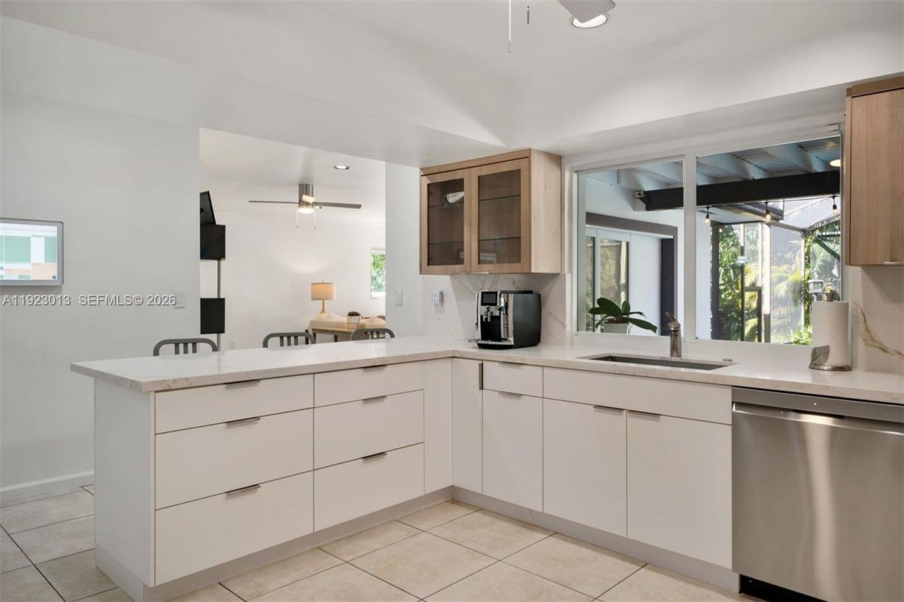 13502 SW 57th Ct, Pinecrest, FL 33156 Photo