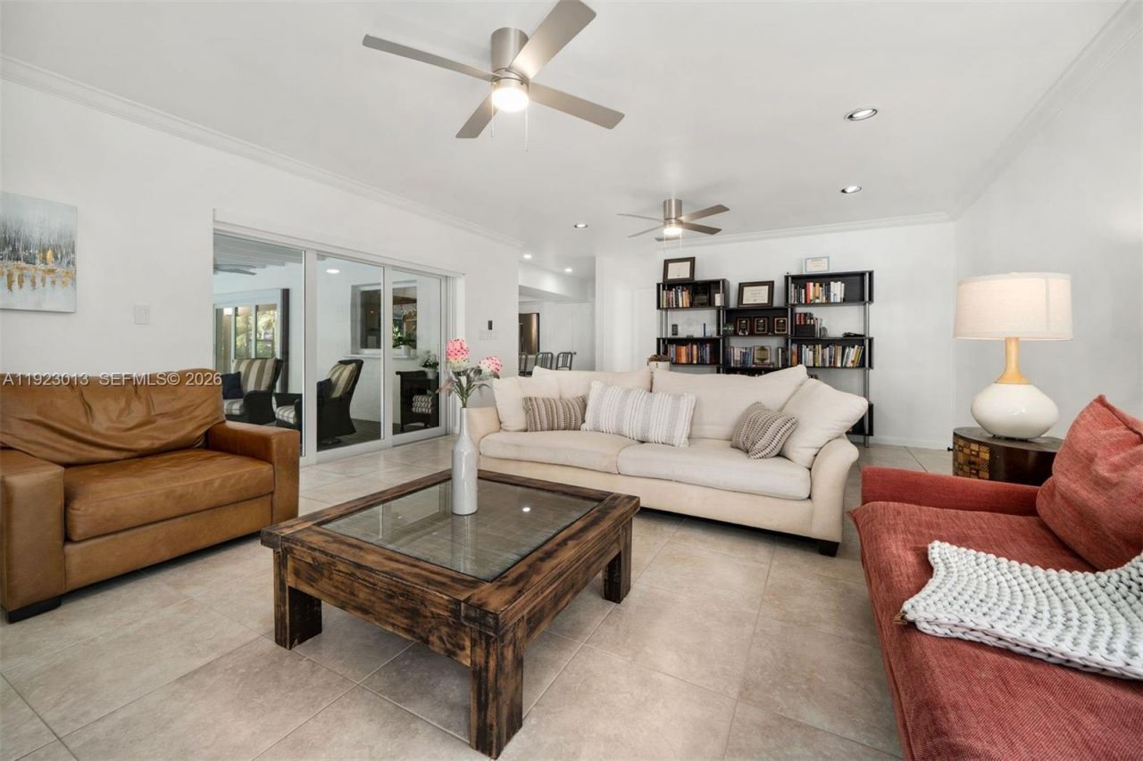 13502 SW 57th Ct, Pinecrest, FL 33156 Photo