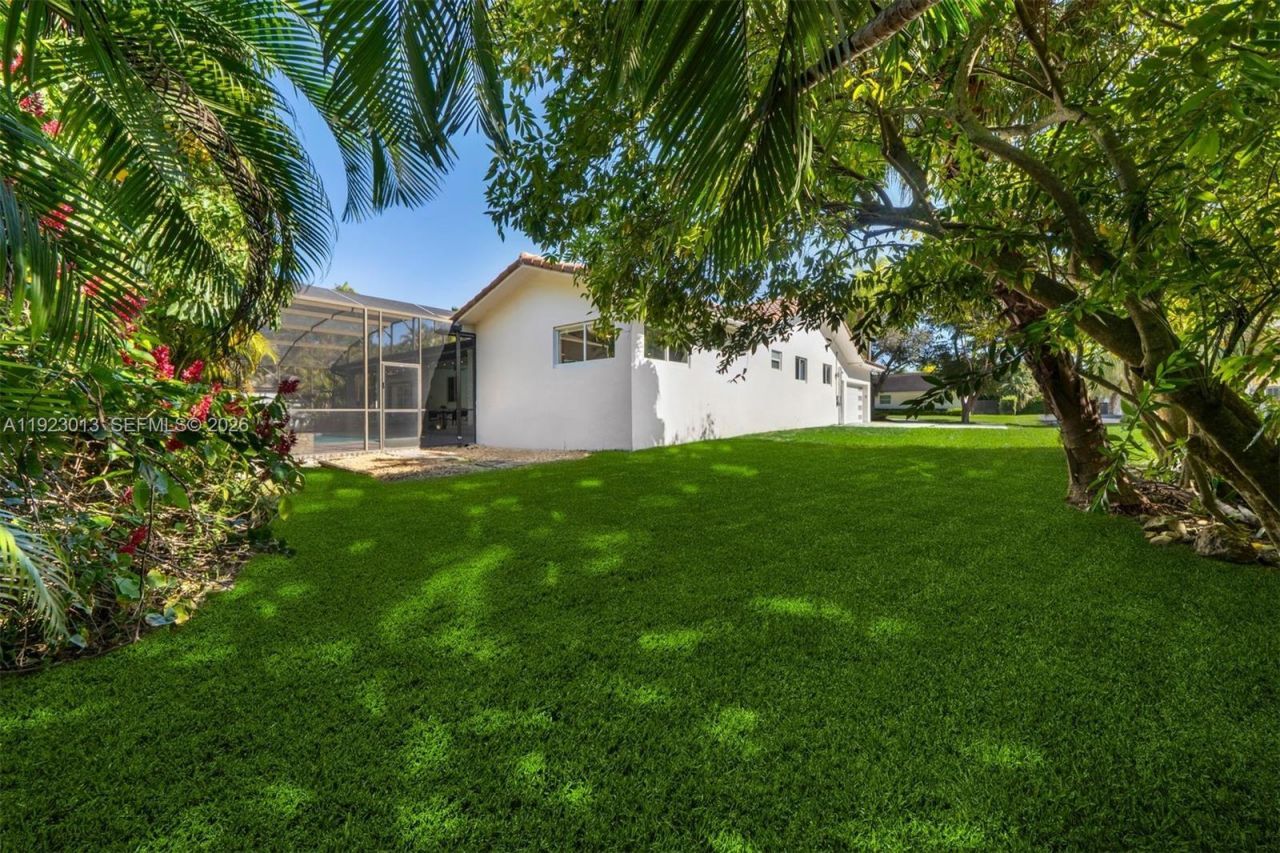 13502 SW 57th Ct, Pinecrest, FL 33156 Photo