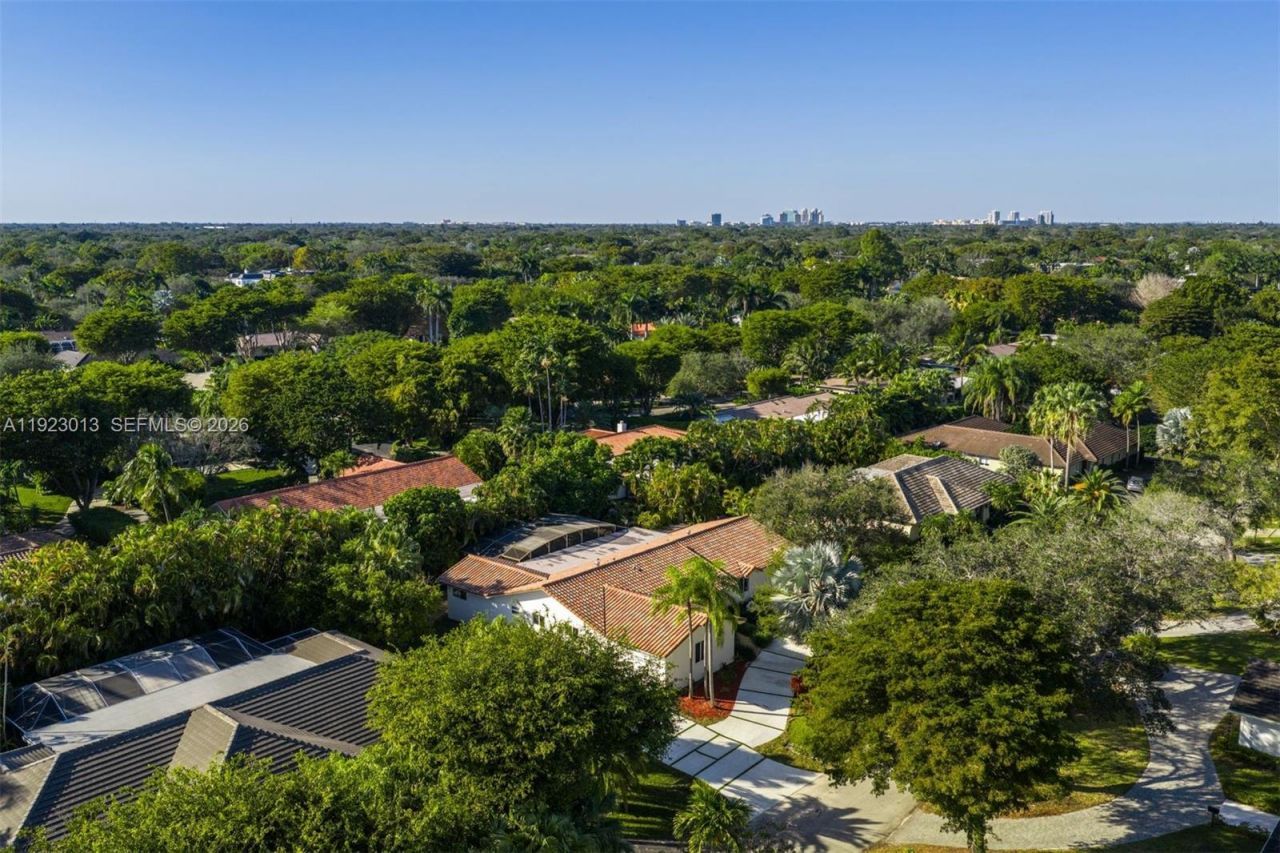 13502 SW 57th Ct, Pinecrest, FL 33156 Photo