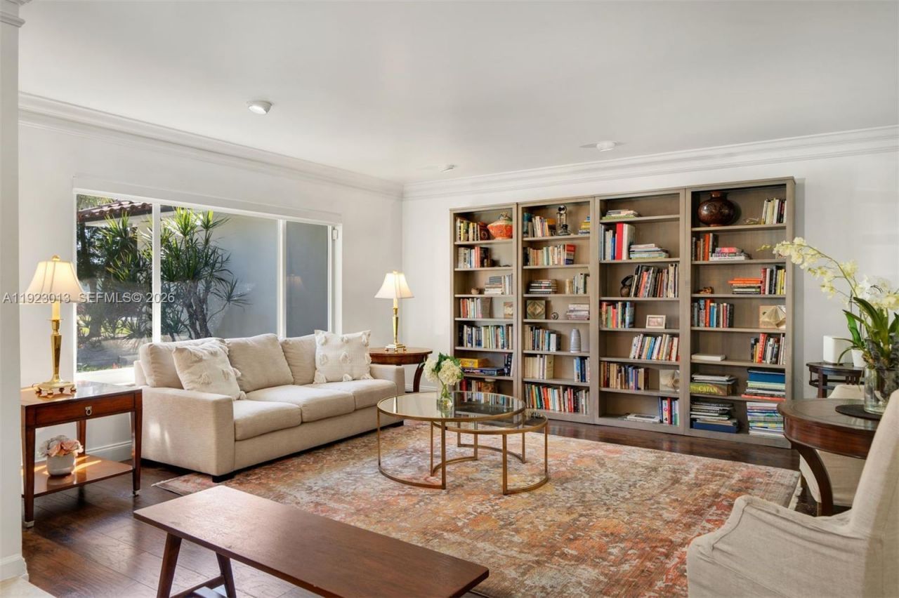 13502 SW 57th Ct, Pinecrest, FL 33156 Photo