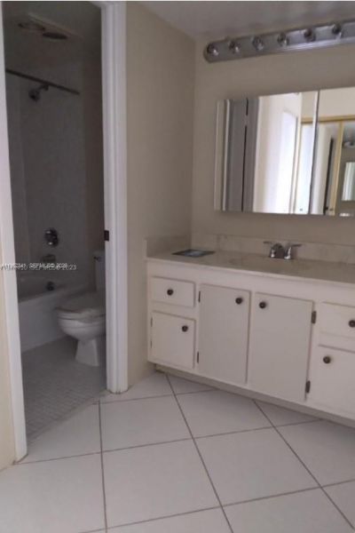 1300 Saint Charles Pl, Unit PH15, Pembroke Pines, FL 33026 Photo