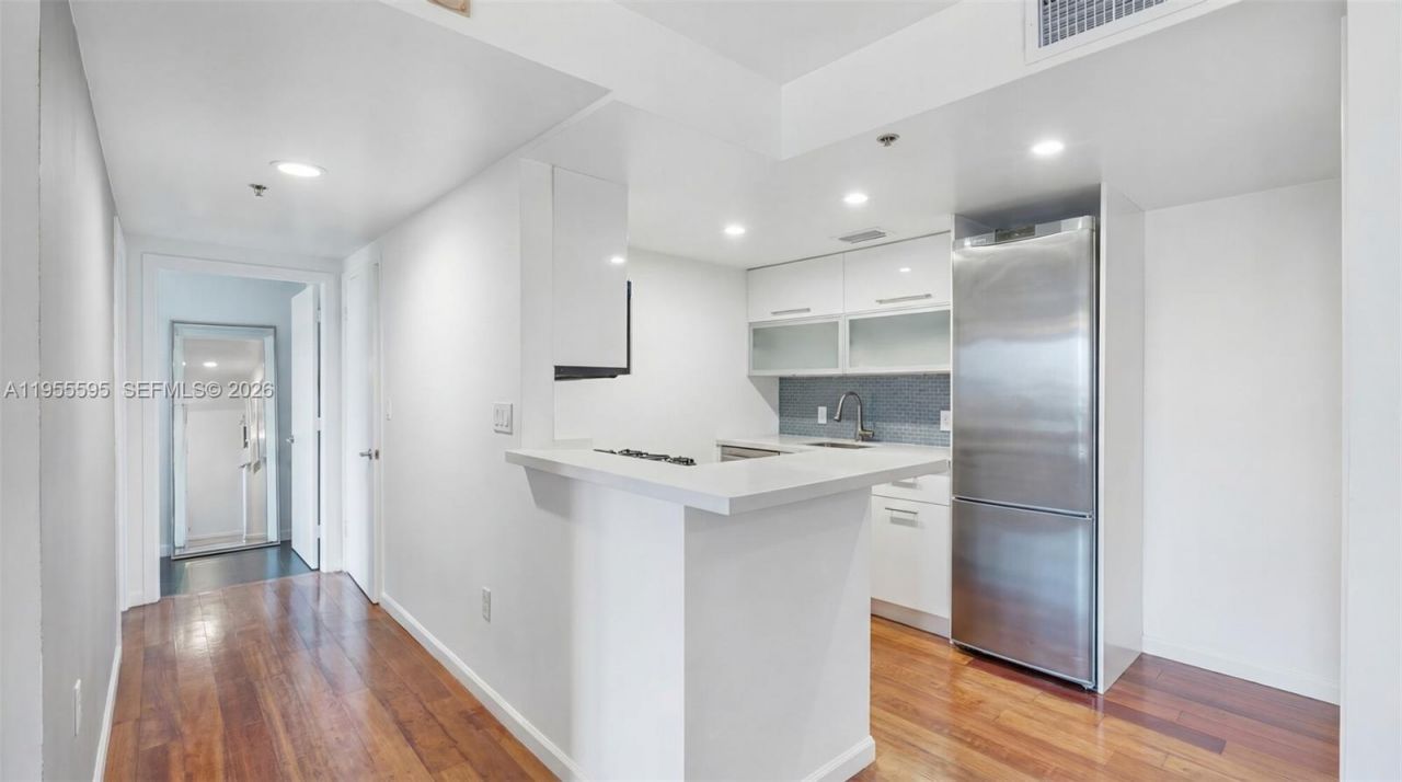 227 Michigan Ave , Unit 405, Miami Beach, FL 33139 Photo