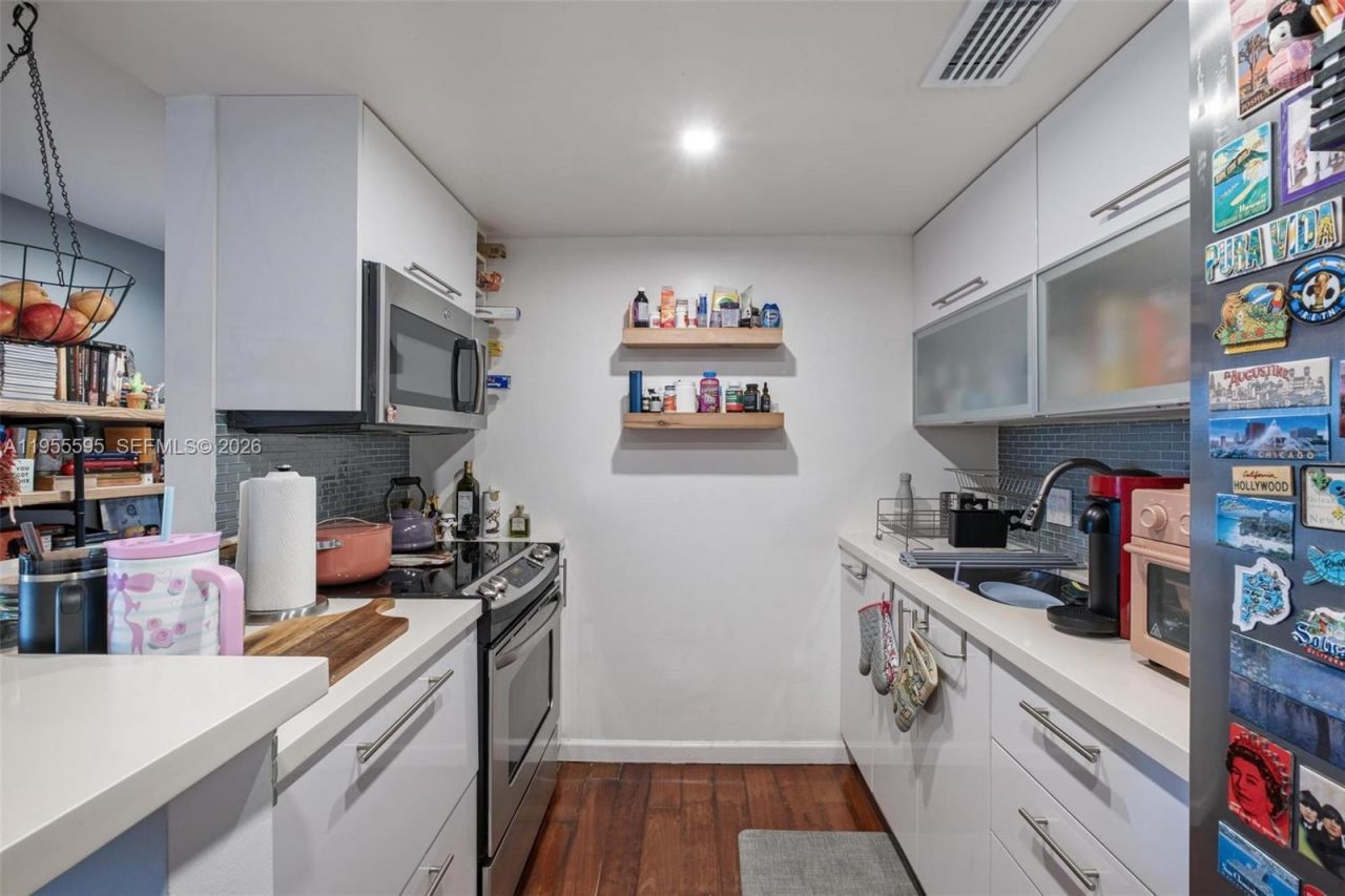227 Michigan Ave, Unit 405, Miami Beach, FL 33139 Photo