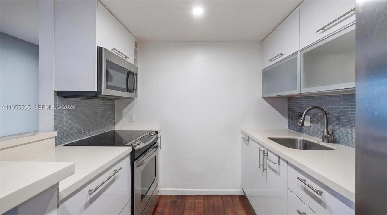 227 Michigan Ave, Unit 405, Miami Beach, FL 33139 Photo