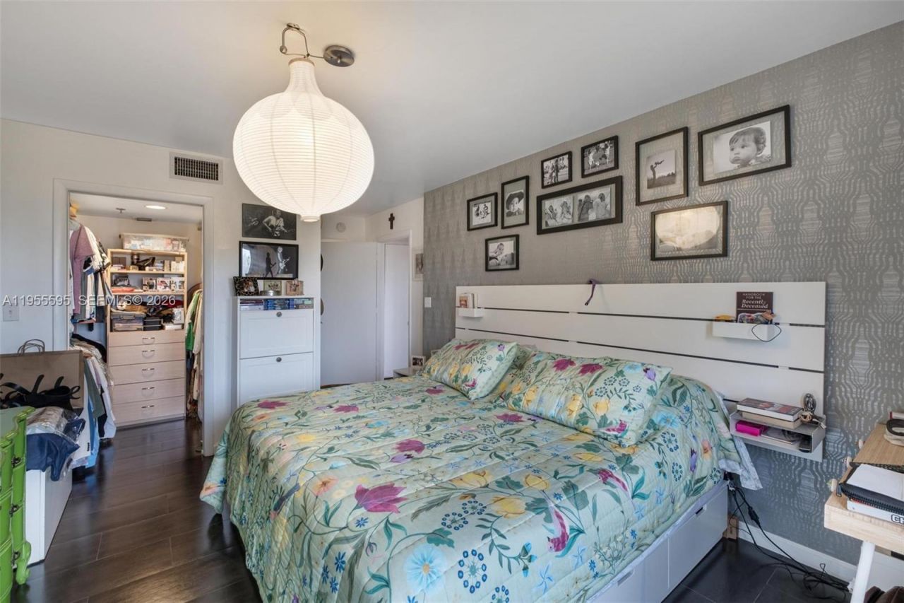 227 Michigan Ave , Unit 405, Miami Beach, FL 33139 Photo