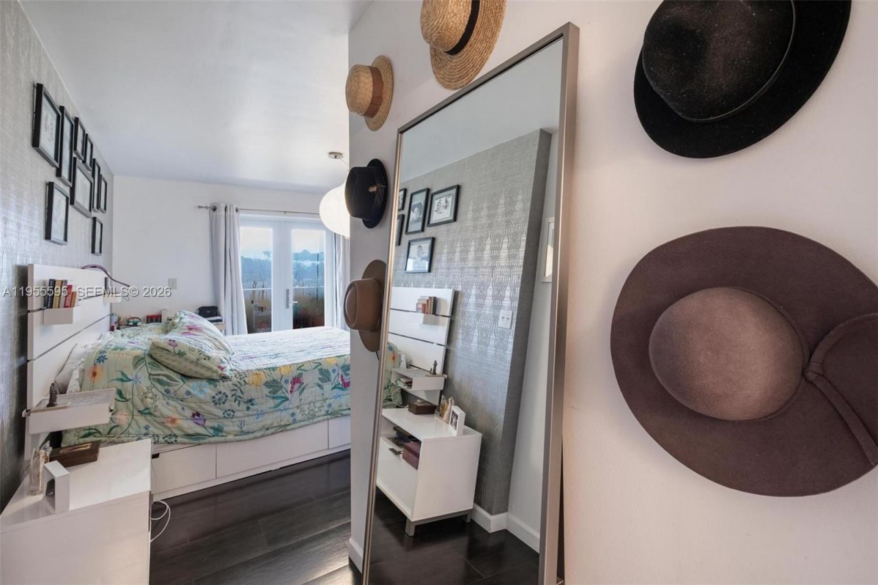 227 Michigan Ave, Unit 405, Miami Beach, FL 33139 Photo
