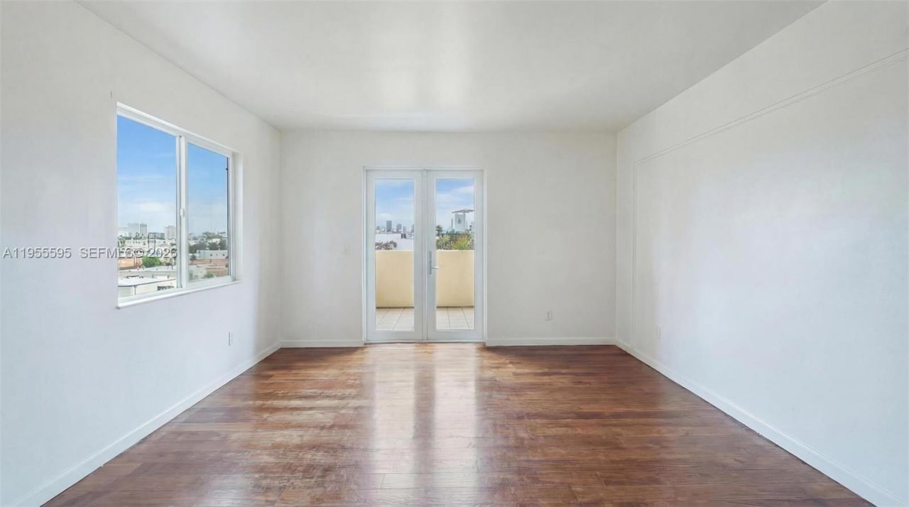 227 Michigan Ave, Unit 405, Miami Beach, FL 33139 Photo