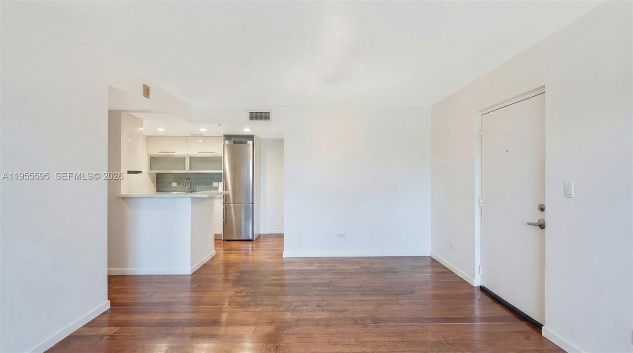 227 Michigan Ave , Unit 405, Miami Beach, FL 33139 Photo